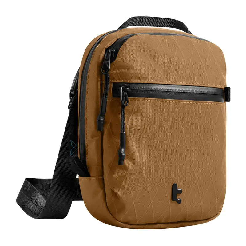 Aviator-T37 travel bag with shoulder strap X-Pac (brown)