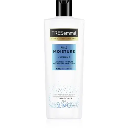 TRESemmé Rich Moisture Moisturising Conditioner with Vitamin E 400 Ml