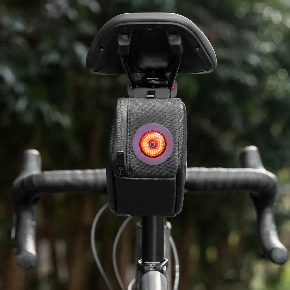 Torba rowerowa Rockbros C61 podsiodłowa z inteligentną lampką tylną 0,45 l - czarna