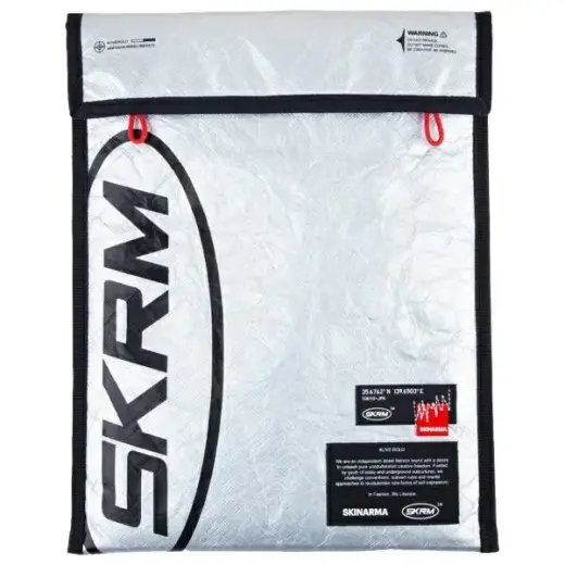 Skinarma Bag Comet laptop sleeve 14" silver