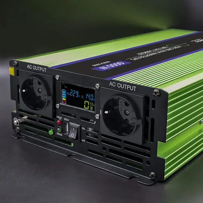 Qoltec Pure Sine Wave Inverter Monolith | battery charger | UPS | 3000W | 6000W | 12V to 230V | LCD