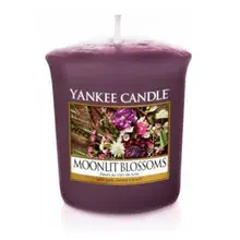 Moonlit Blossoms - Aromatic votive candle