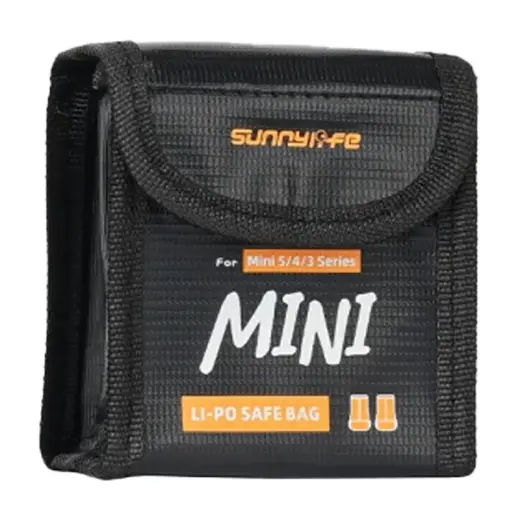 Etui on the Mini 5 Pro's Sunnylife battery (on 2 batteries)