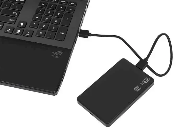 Fusion 2,5 collu ārējais cietā diska korpuss SATA III | USB 3.0, melns