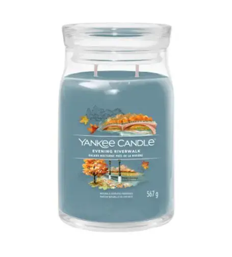 Yankee Candle Evening Riverwalk signature candle 567 g