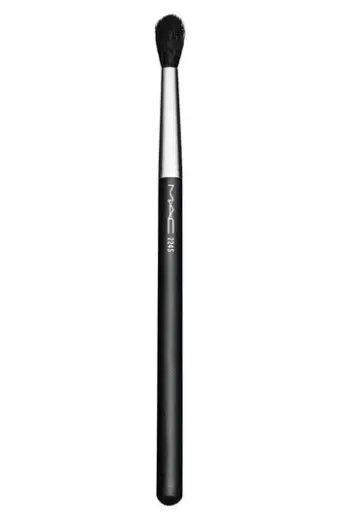 MAC Cosmetics - 224 Synthetic Tapered Blending Eye Brush
