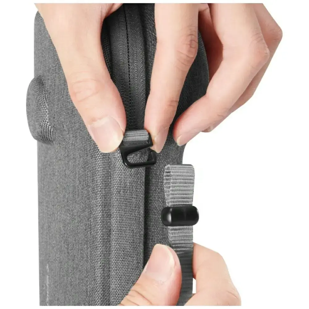 Etui Spigen Klasden Pouch do Playstation  Portal czarny