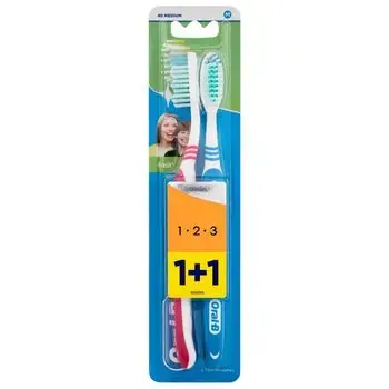 Oral B 1-2-3 Fresh Medium Toothbrush 1ml