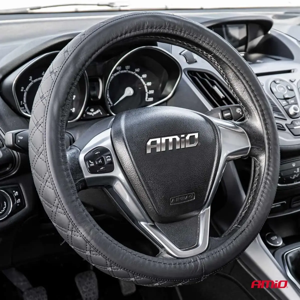 Steering wheel cover Leather Series SWC-51-M (37-39cm)