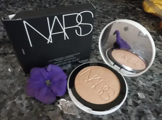 NARS - Light Reflecting Luminizing Powder