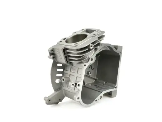 Oil crankcase for generator T05010