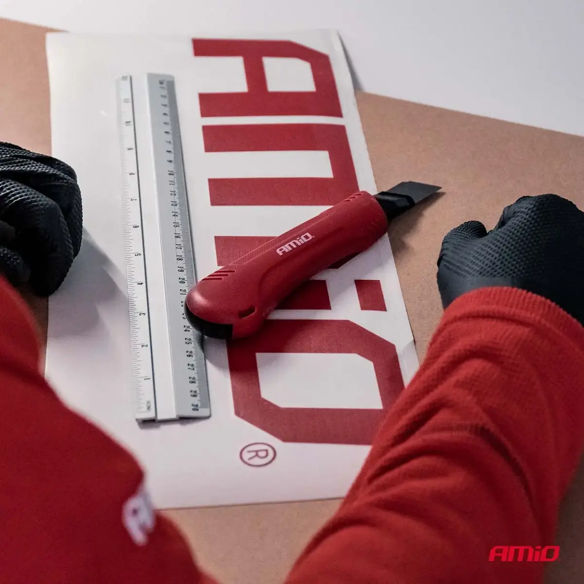 ABS Utility Knife set 100x18x0,5mm 24szt. box AMIO-04809