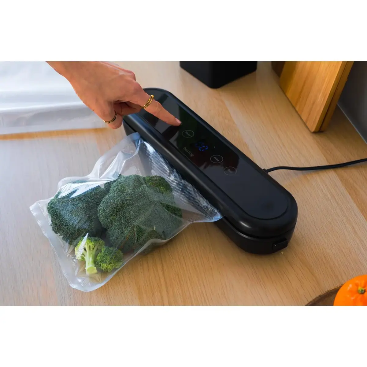 Huslog Vacuum Sealer HUS1022