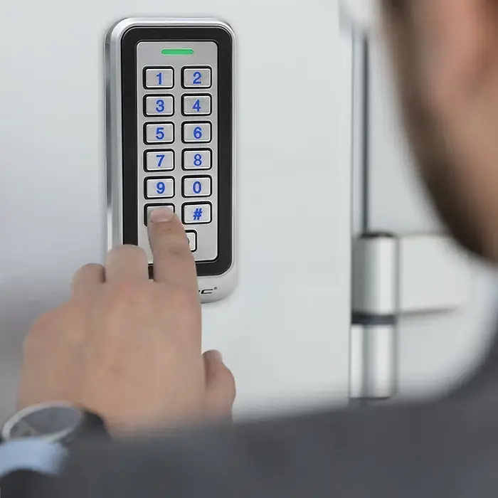 Qoltec Code lock RHEA with RFID reader | Code | Card | key fob |Doorbell | IP68 | EM