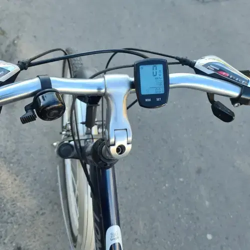 Goodbuy 18667 bezvadu ūdensizturīgs velosipēda ātruma mērītājs velosipēdiem IPX4 | LCD