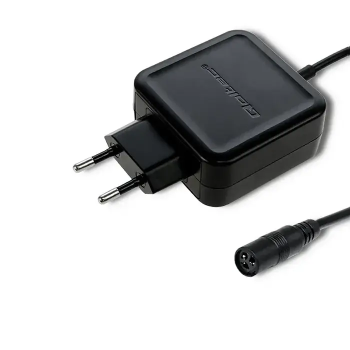 Qoltec Universal power adapter 45W | 8 plugins
