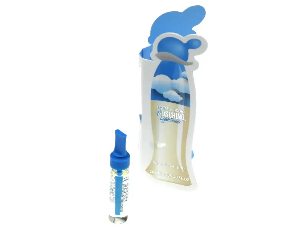 Moschino Cheap And Chic Light Clouds Eau de Toilette 1,5 ml