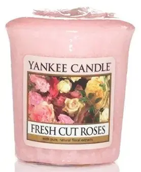 Yankee Candle Fresh Cut Roses votive candle 49 g