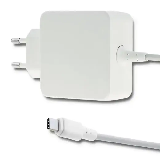 Qoltec Power adapter travel charger | 45W | USB-C | white